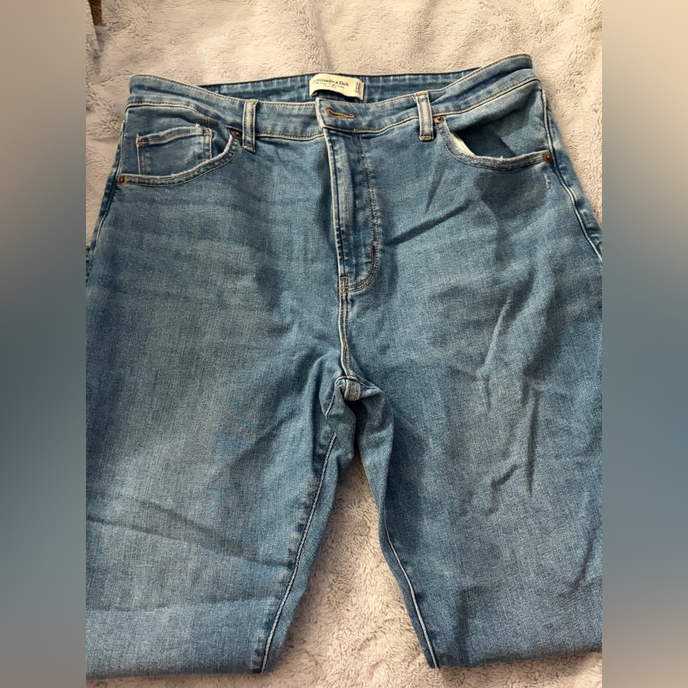 Abercrombie & Fitch Women’s The Super Skinny Ankle High Rise Jeans